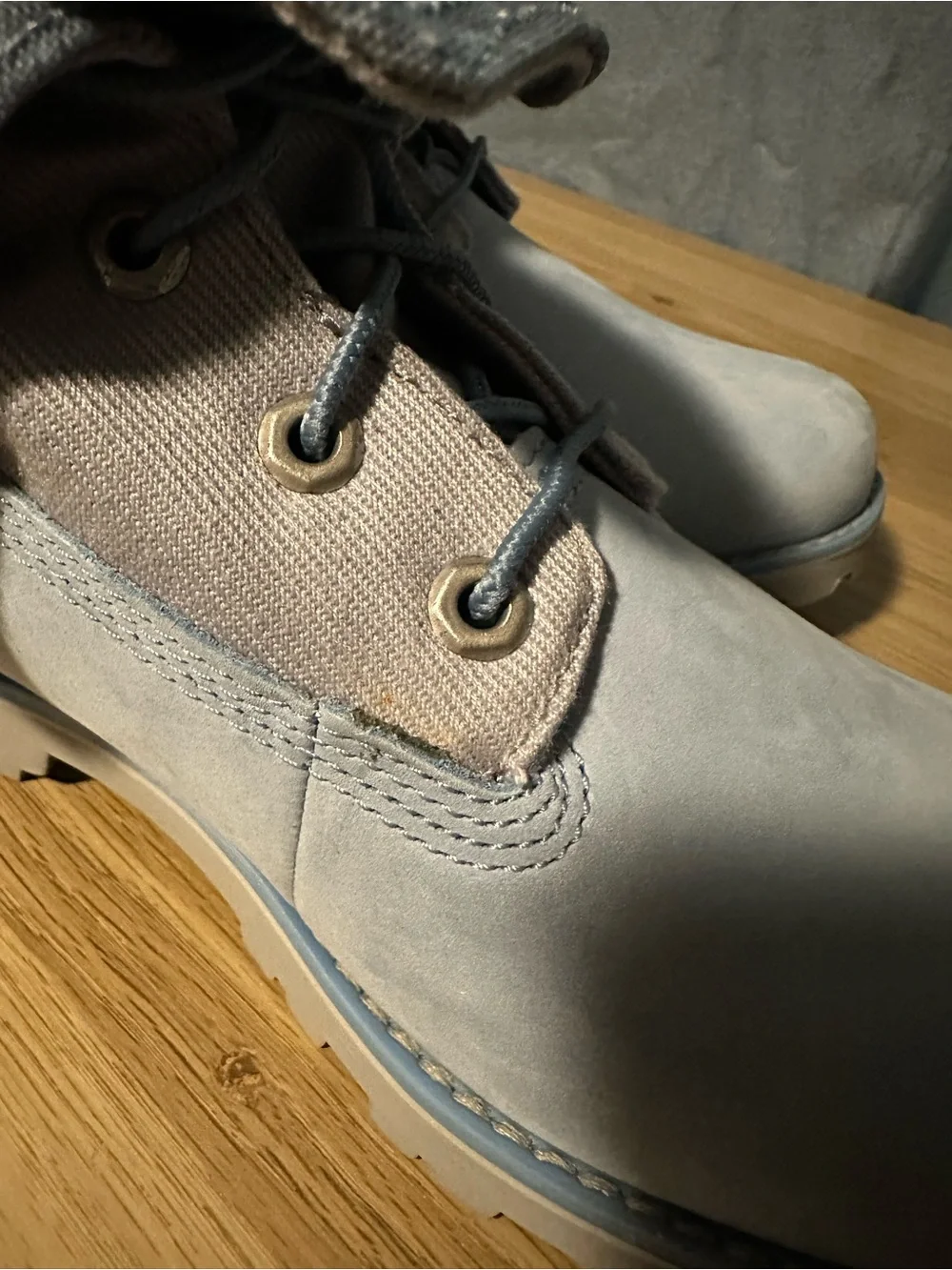 Timberland exact attached